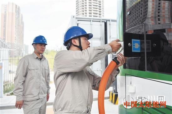 太阳能热水器价钱全省首座光伏公交充电站晋江投用